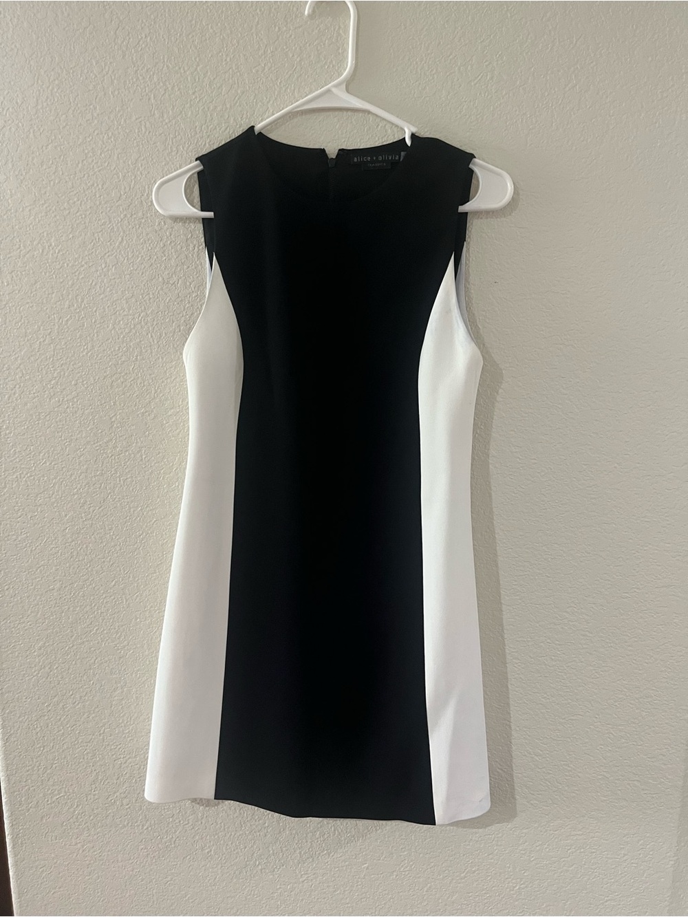 Brand New Alice + Olivia Black and White Colorblock Mini Dress